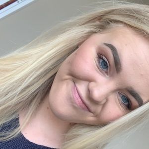 Meet your Posher, Jena